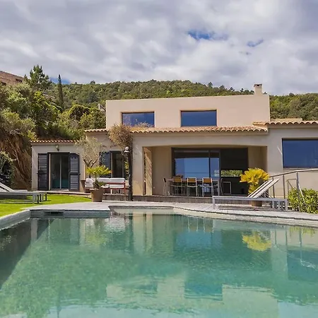 Casa de Férias 10 Personnes Avec Piscine Vue *