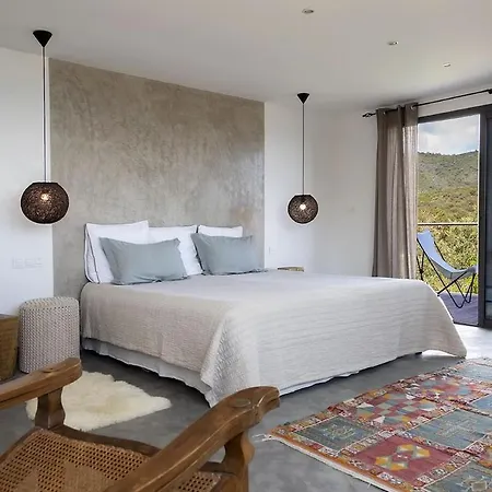 10 Personnes Avec Piscine Vue * Conca