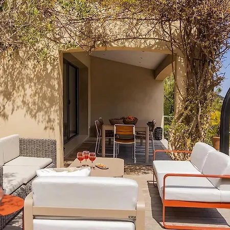 10 Personnes Avec Piscine Vue Hébergement de vacances Conca