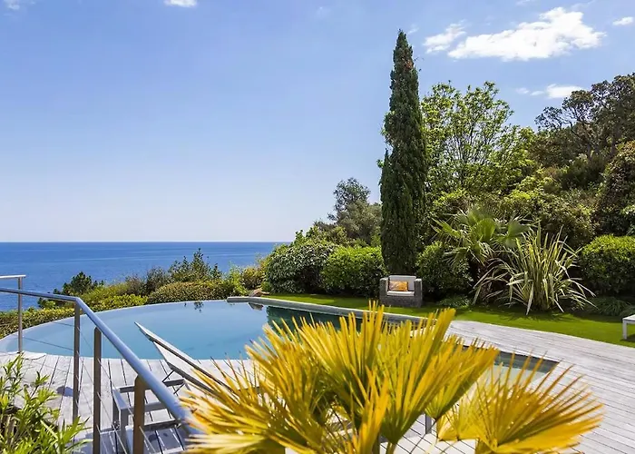 度假居 10 Personnes Avec Piscine Vue