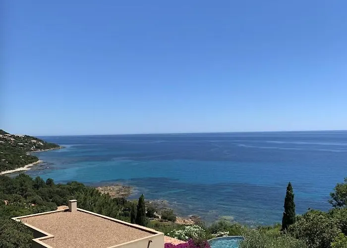 10 Personnes Avec Piscine Vue *