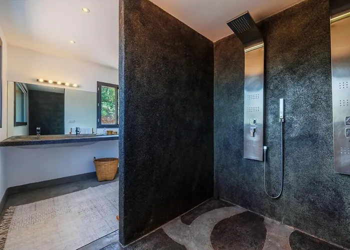 10 Personnes Avec Piscine Vue 度假居