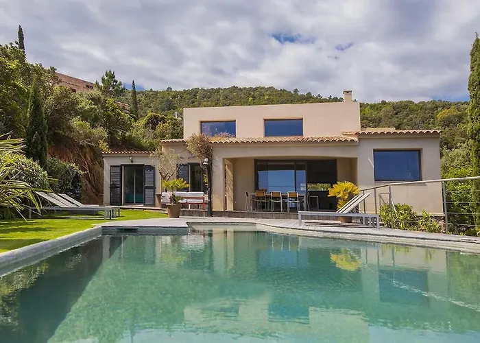 度假居 10 Personnes Avec Piscine Vue *